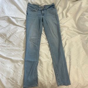 LEVI 711 Skinny Jeans